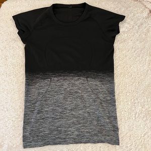 Lululemon Swiftly Tech Short Sleeve Crew